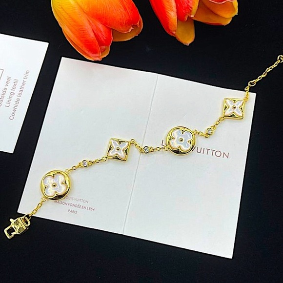 Gold 18K Four Leaf Clover Bracelet, Charm, Luxury Chain Link Gift Gir… - Picture 6 of 10